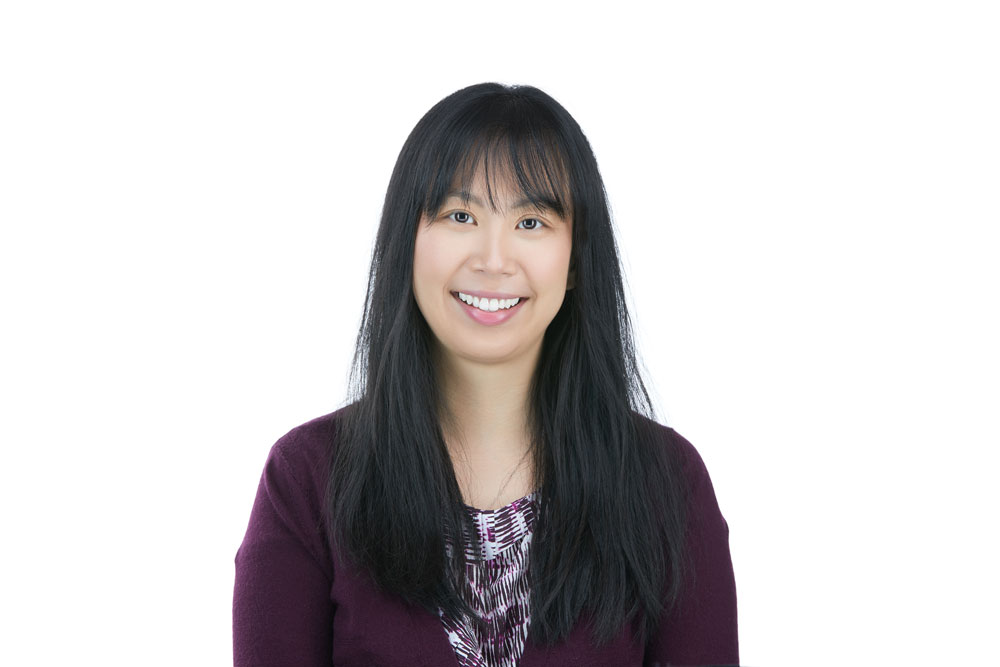 Dr. Jing Jing Feng Dr. Jing Jing Feng is an Ophthalmologist, Cataract and Refractive Surgeon at New Jersey Eye Center